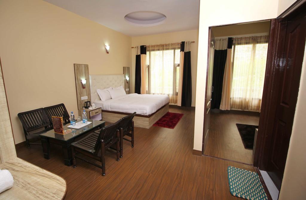 The Grand Welcome Hotel Shimla Room photo